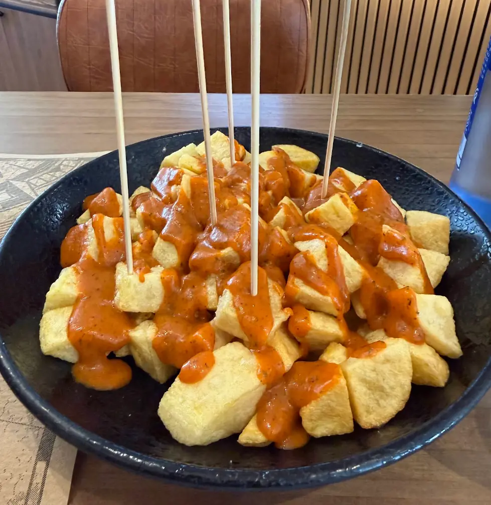 Patatas bravas